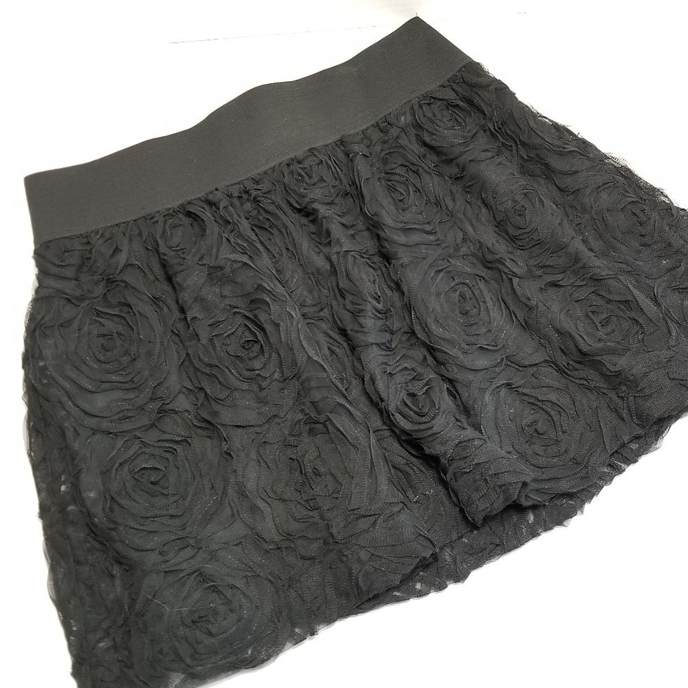 STOOSH Women's M Black Rose Mesh Mini Short Skirt Elastic Waist